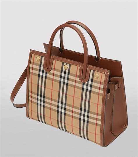 Burberry Vintage Check.